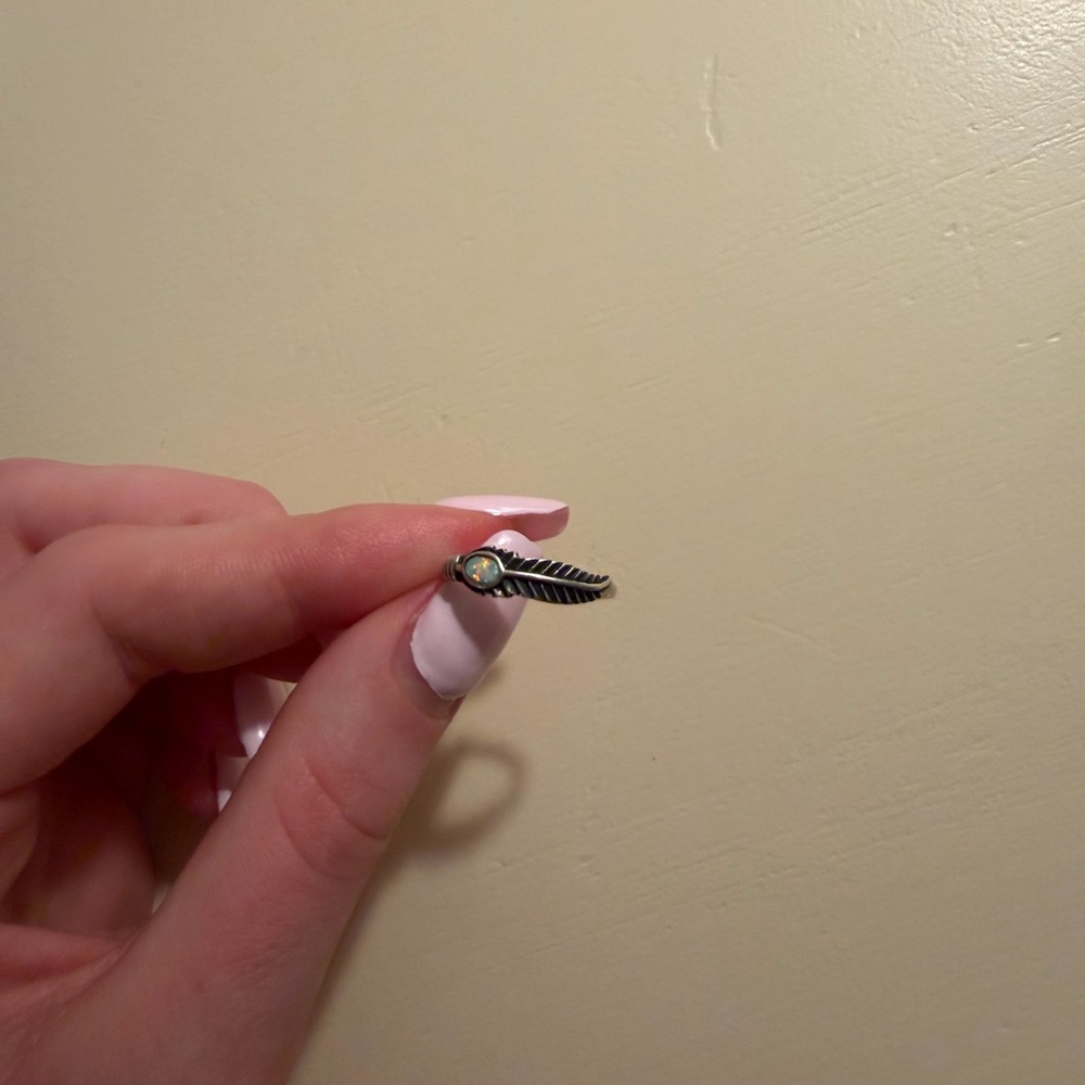 Feather Design Ring